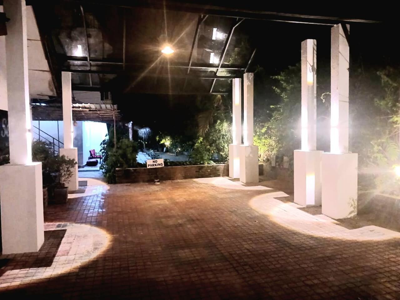 Seyara Holiday Resort Полонарува Екстериор снимка