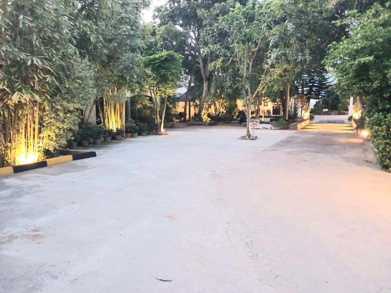 Seyara Holiday Resort Полонарува Екстериор снимка